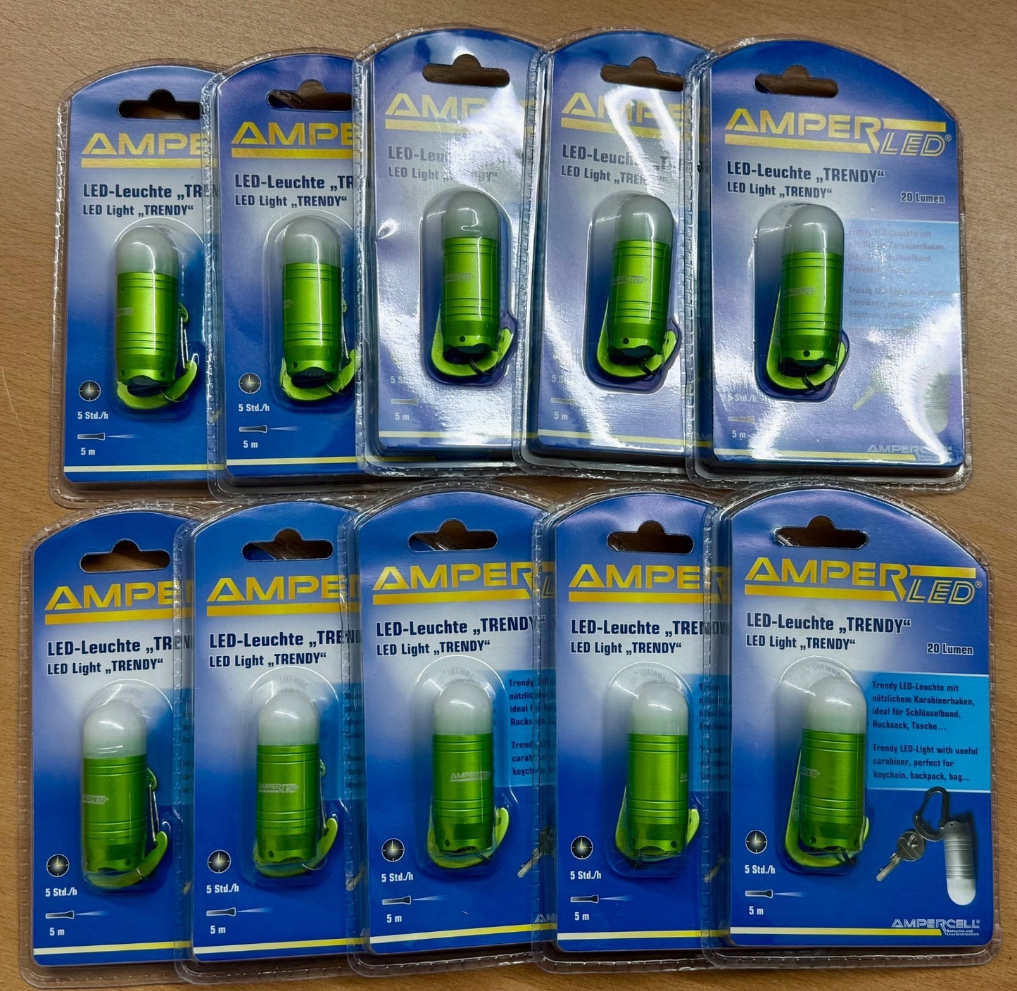 Karton mit min. 10 Taschenlampen Grün Restposten Posten A Ware Aktion Top