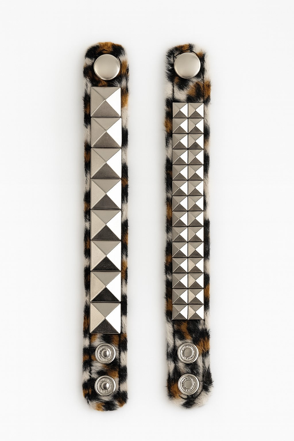 2er Set Armband Leopard Rockabilly Vintage Rocker Pyramiden-Nieten Accessoires