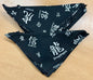 Karton mit min. 20 Bandanas/Halstücher Asia Style Restposten Posten Aktion Top