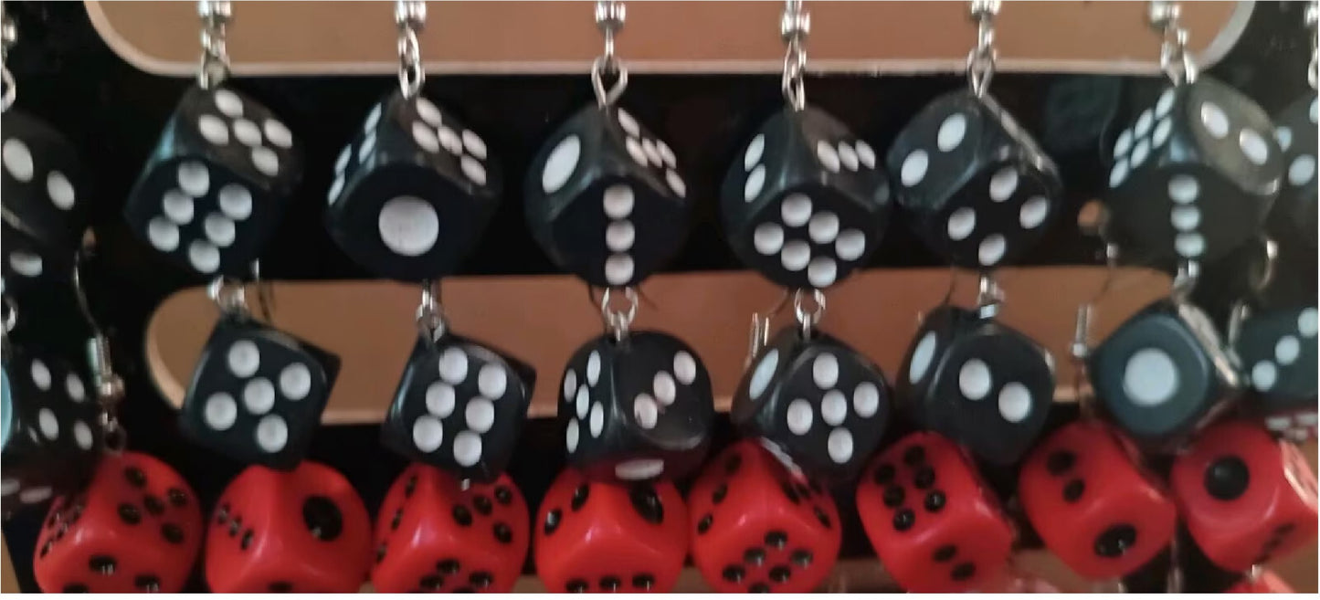Posten Ohrringe Set Würfel Rockabilly Rock n Roll Ohrstecker Auflösung