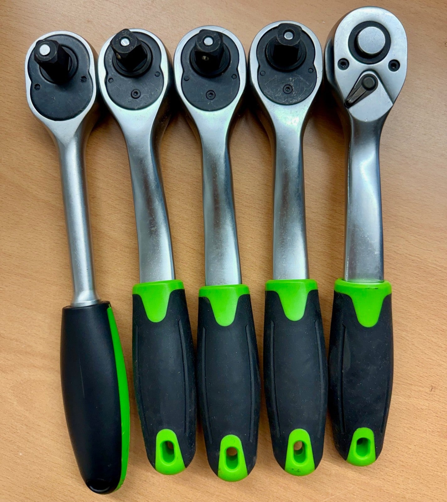 Karton mit min. 5 große Ratschen Restposten Posten A Ware Aktion SEHR GUT