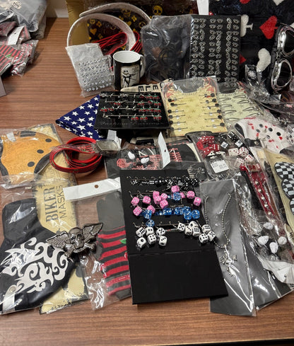 Geschenkbox Überraschunggsbox Rockabilly Biker Metall Gothic Punk Restposten