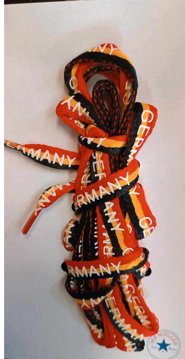 1 Karton 50 Paar Schnürsenkel Deutschland als Fanartikel aus Lagerräumung