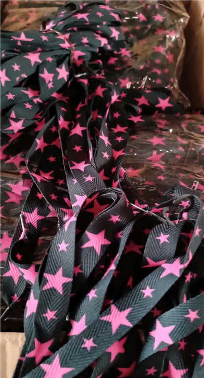 1 Pack 50 Paar Schnürsenkel Pink Sterne  flach bedruckt Rot 116cm Schuhbändel