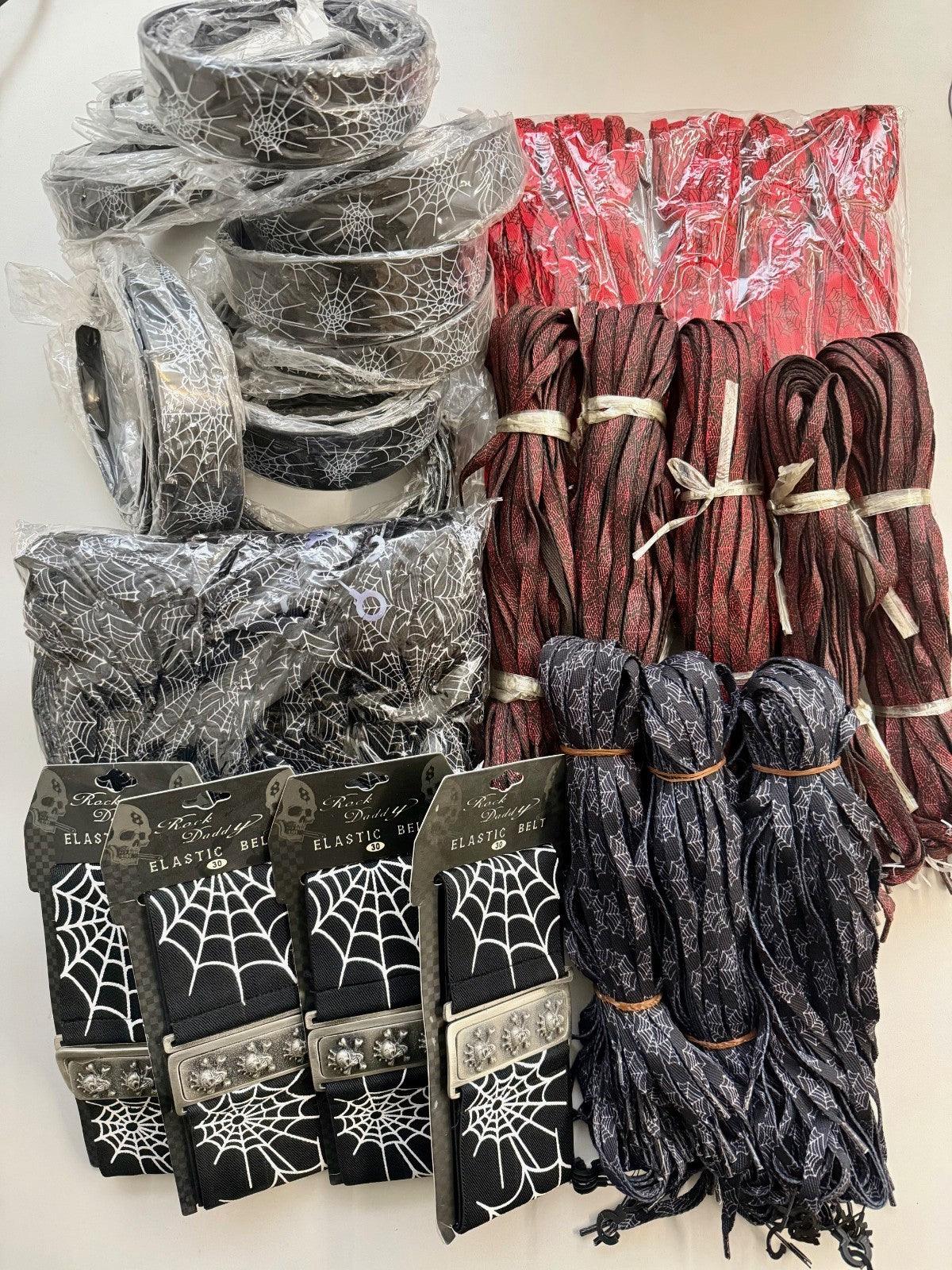 Karton mit min. 220 Accessoires Textil Spinnennetz Restposten Posten Aktion TOP