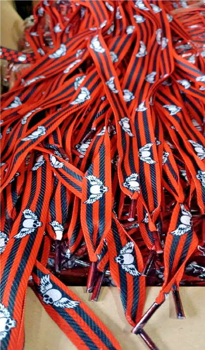 1 Karton 50 Paar Schnürsenkel Skull Totenkopf Flügel Schwarz Rot 116cm 20mm