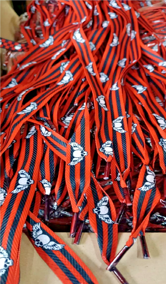 1 Karton 50 Paar Schnürsenkel Skull Totenkopf Flügel Schwarz Rot 116cm 20mm