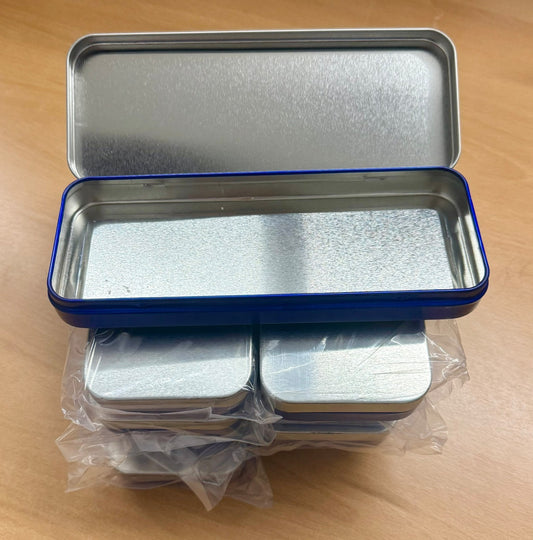 Karton mit min. 10 Stiftboxen Blau/Silber Restposten Posten A Ware Aktion Top