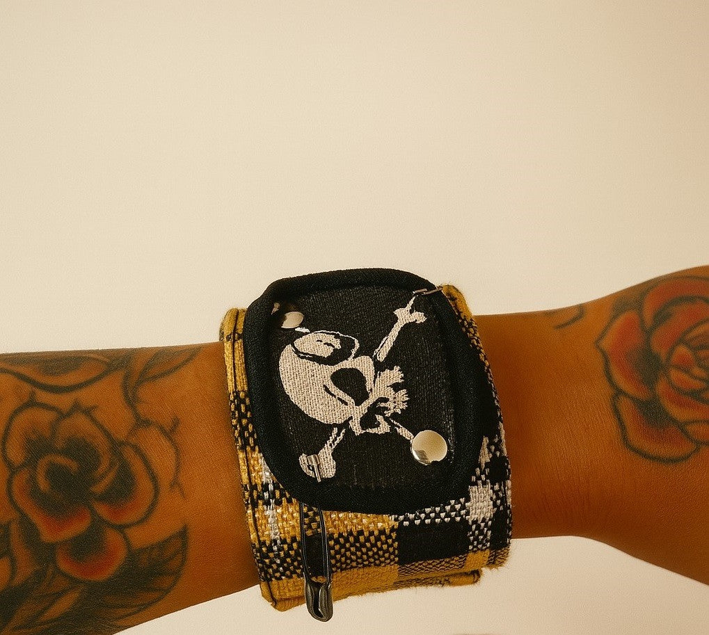 2er Set Armband Stoff Gelb Schwarz kariert Totenkopf Skull Punk Rock Gothic Emo