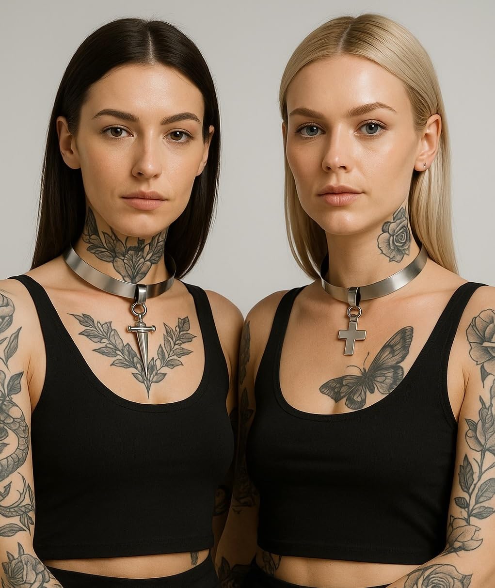 2er Set Choker Halsbänder – mit Schwert & Kreuz Anhänger – Verstellbarer Gothic Punk Festival Schmuck